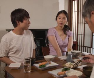 Chịch chị gái khi phát hiện không cùng huyết thống